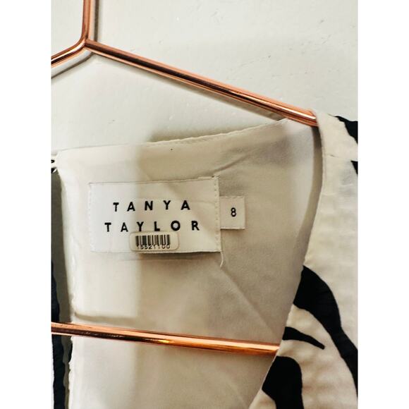 TANYA TAYLOR Black & White Floral Jackie Matelessé Open Back A-Line Dress Size 8 - Picture 10 of 10